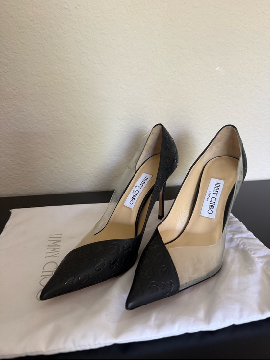 Jimmy Choo Shoes - Jimmy Choo Black and Cream Two-Tone Pointed Toe Stiletto Pumps